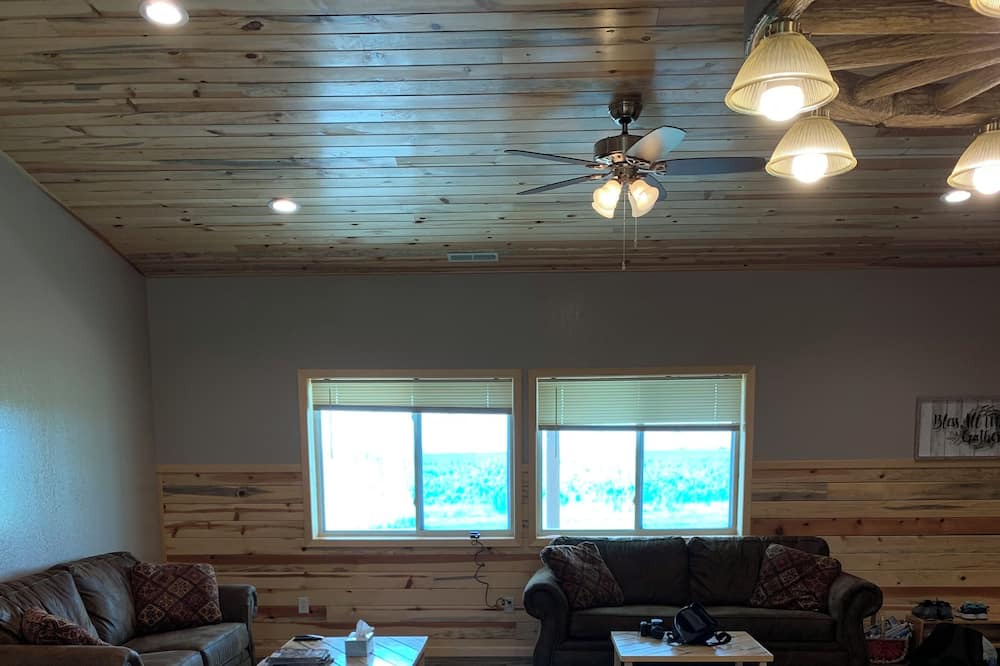 Photo of Livingroom in Gove County