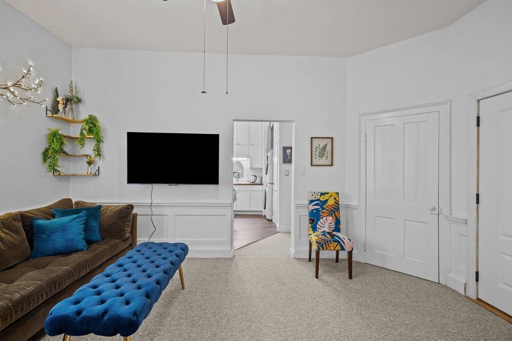 Photo of Livingroom in New Bern