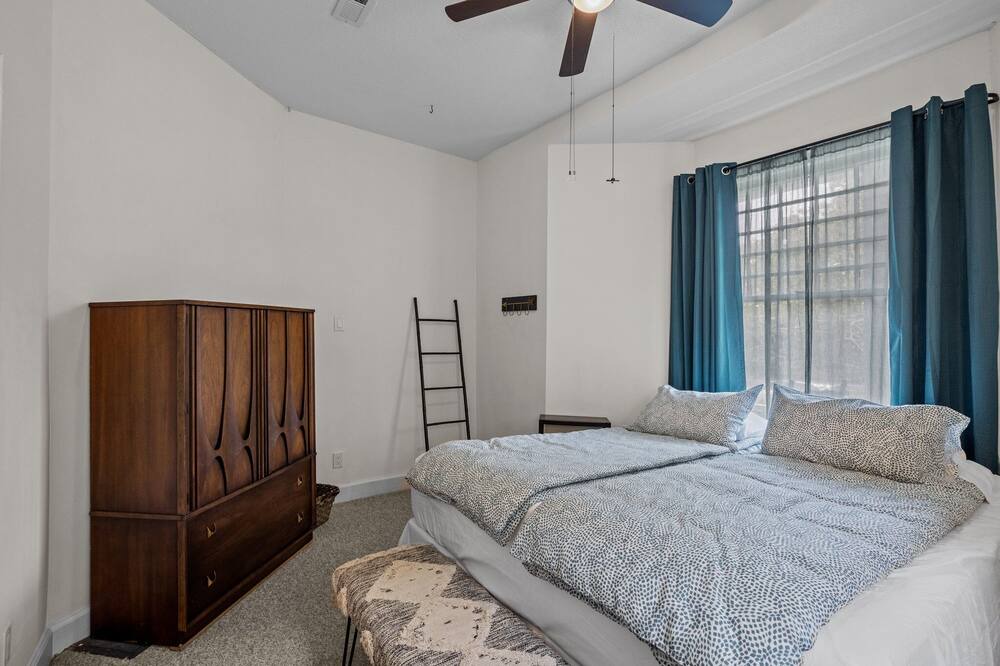 Photo of Bedroom in New Bern