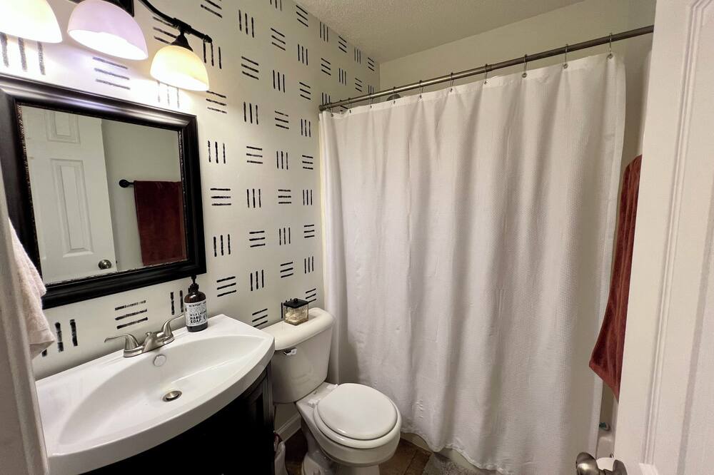 Photo of Bathroom in Hubert