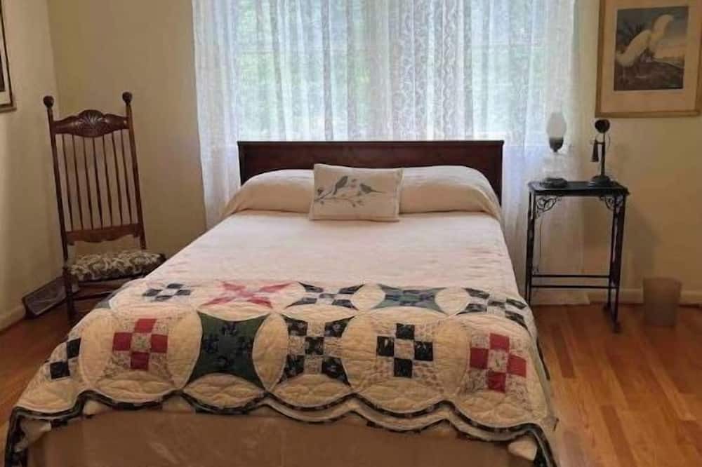 Photo of Bedroom in Radcliff
