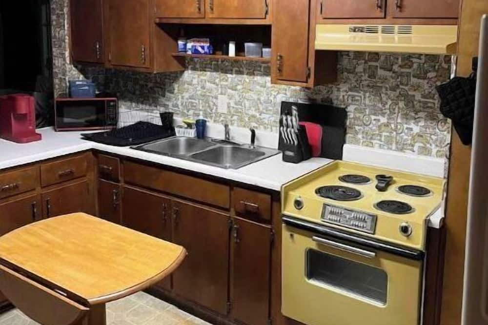 Photo of Kitchen in Radcliff