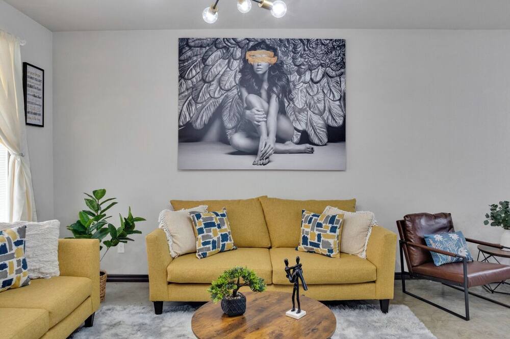 Photo of Livingroom in Turner Park