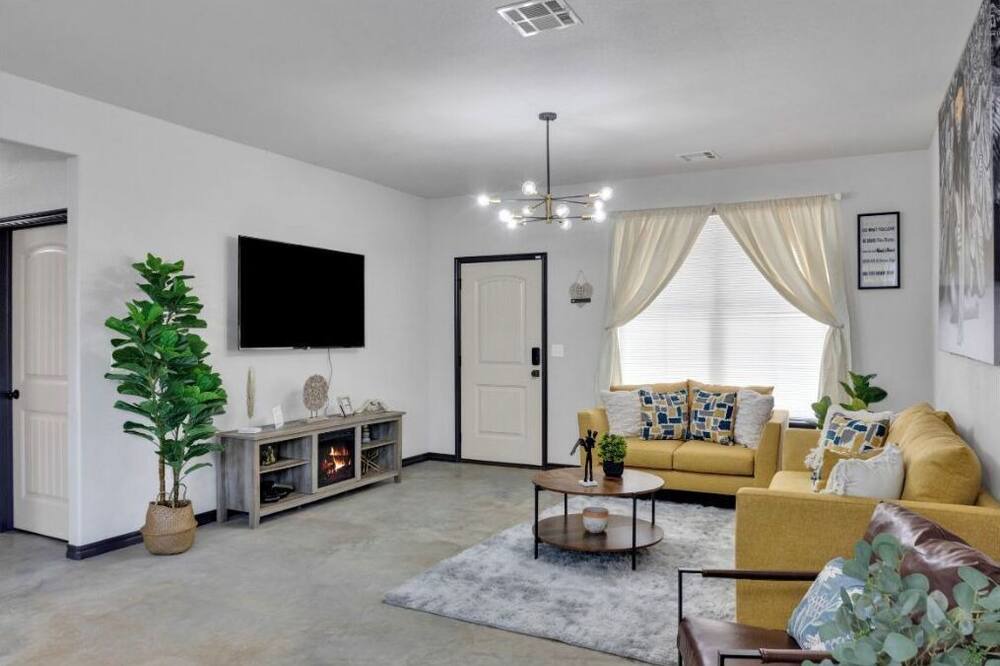 Photo of Livingroom in Turner Park
