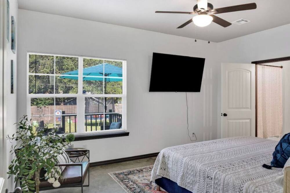Photo of Bedroom in Turner Park