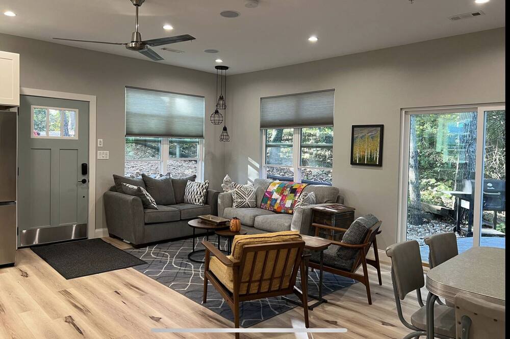 Photo of Livingroom in Branson West