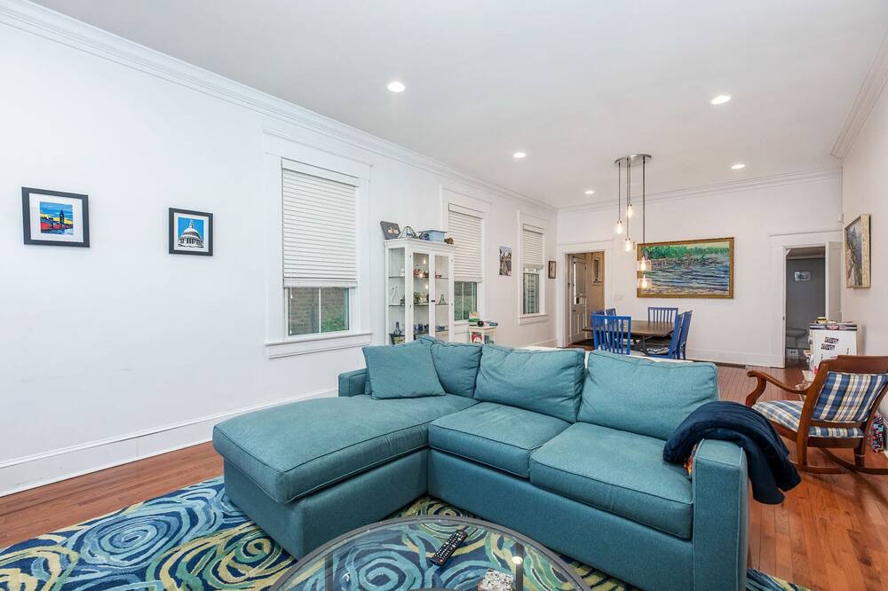 Photo of Livingroom in Covington