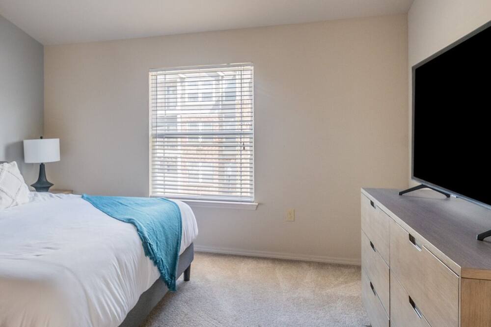Photo of Bedroom in Broken Arrow