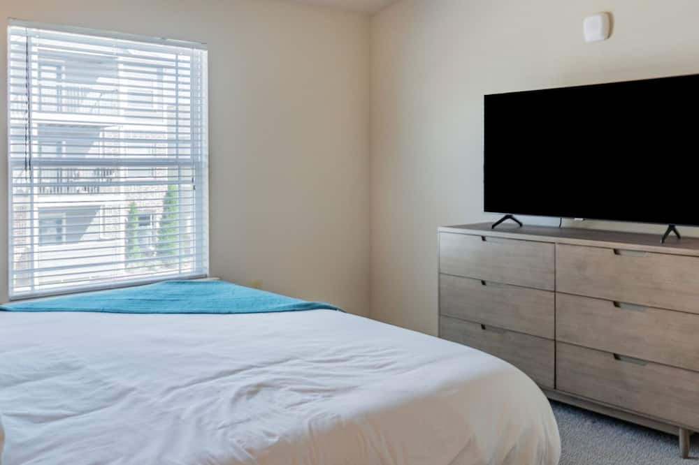 Photo of Bedroom in Broken Arrow