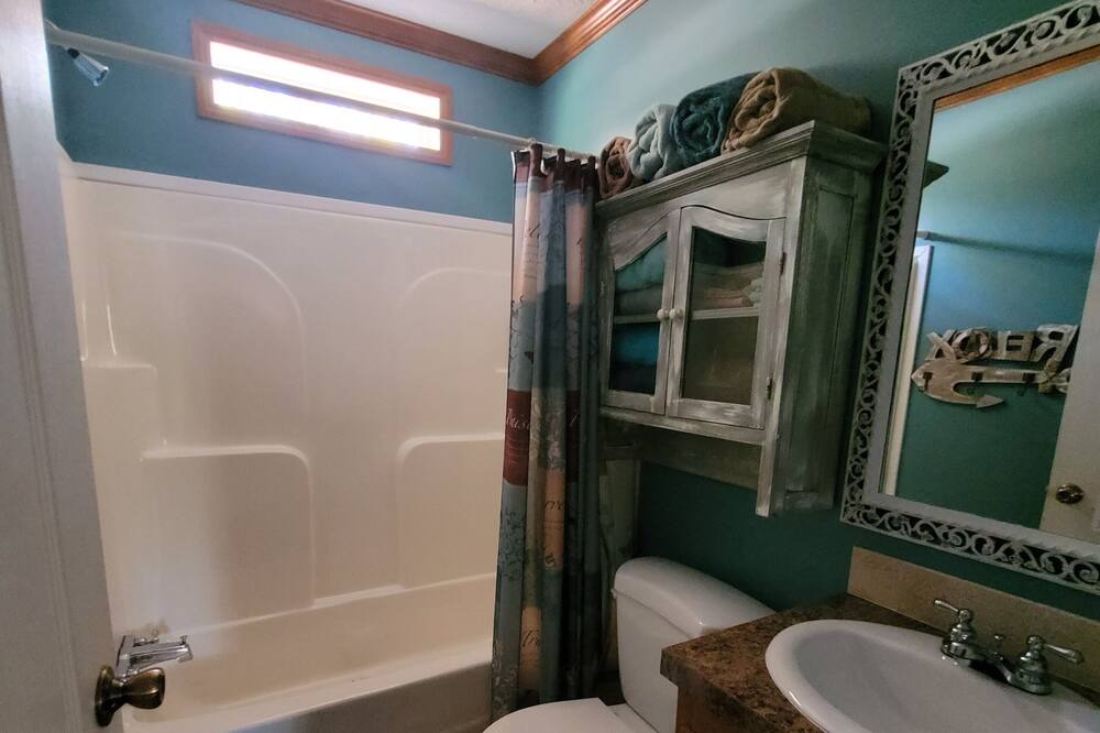 Photo of Bathroom in Highland