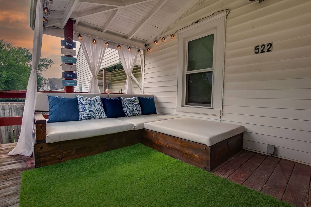 Photo of Patio Balcony in Wyandotte