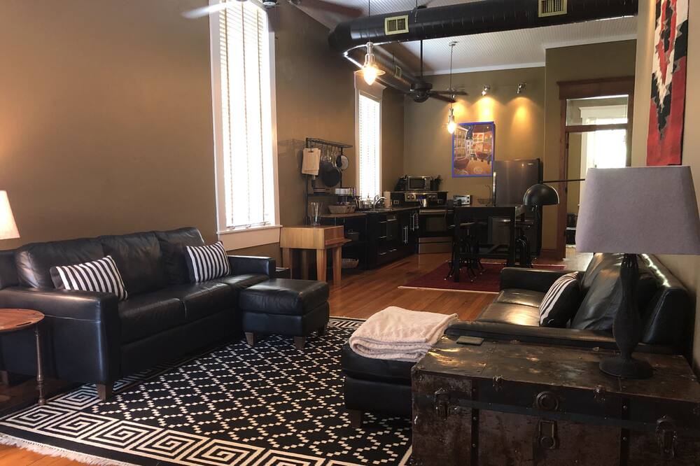 Photo of Livingroom in Ozark