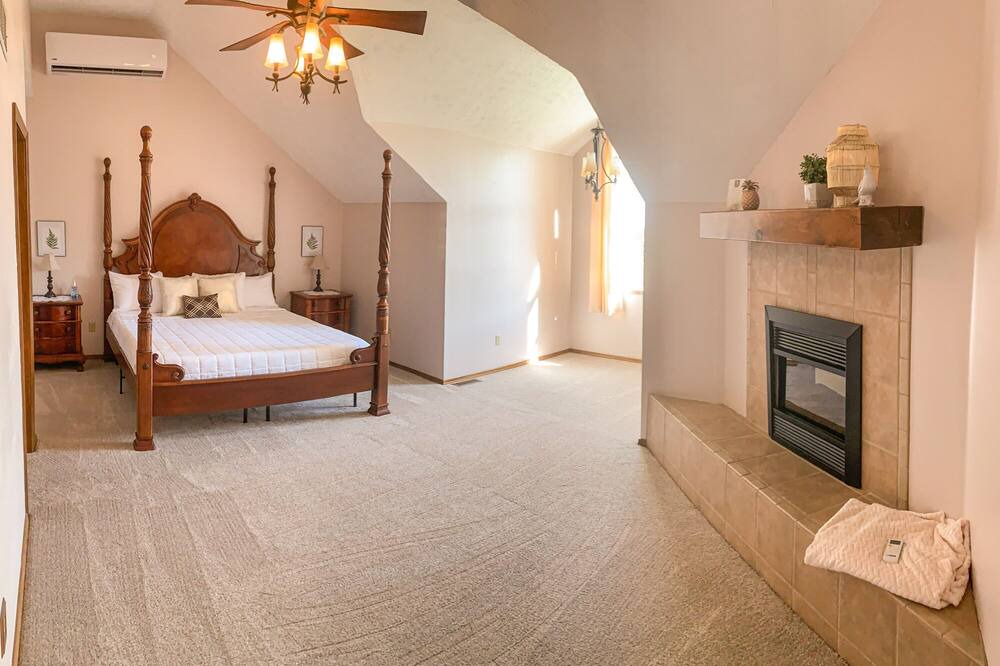 Photo of Bedroom in Branson
