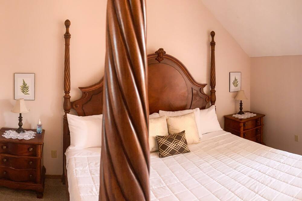 Photo of Bedroom in Branson