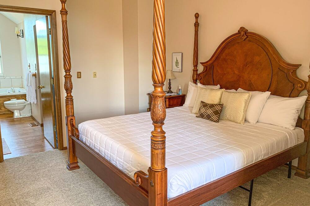 Photo of Bedroom in Branson