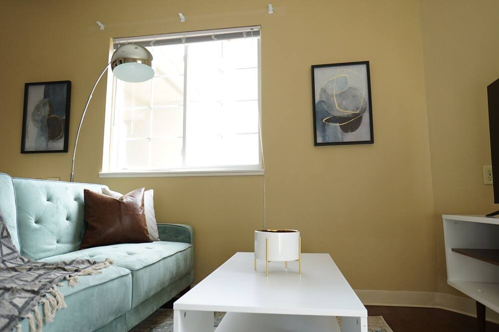 Photo of Livingroom in Wichita