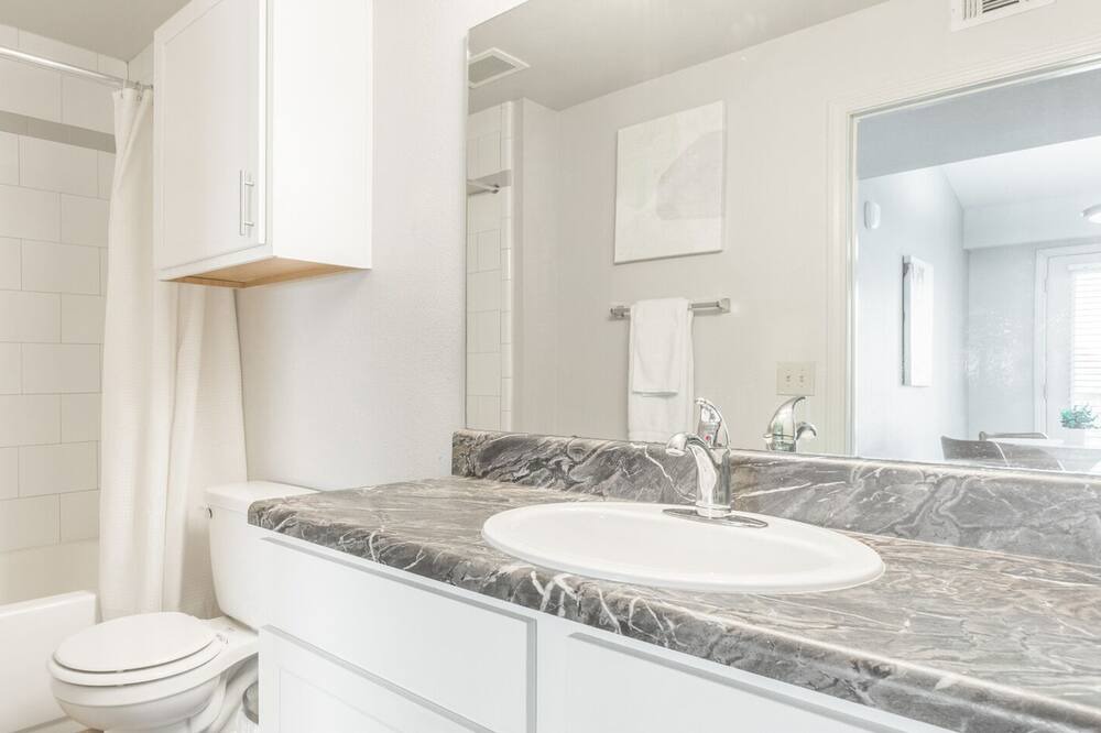 Photo of Bathroom in Broken Arrow