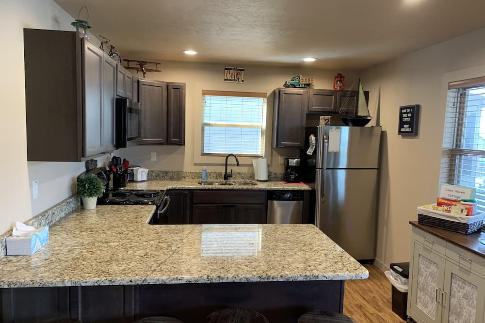 Photo of Kitchen in Lampe