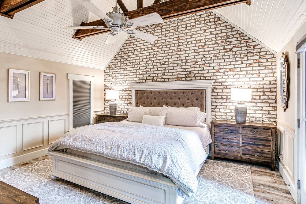 Photo of Bedroom in Eufaula