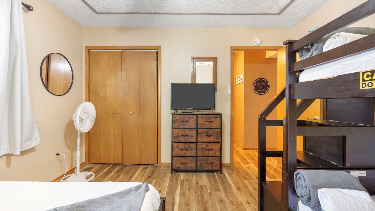 Photo of Others in Notch Estates