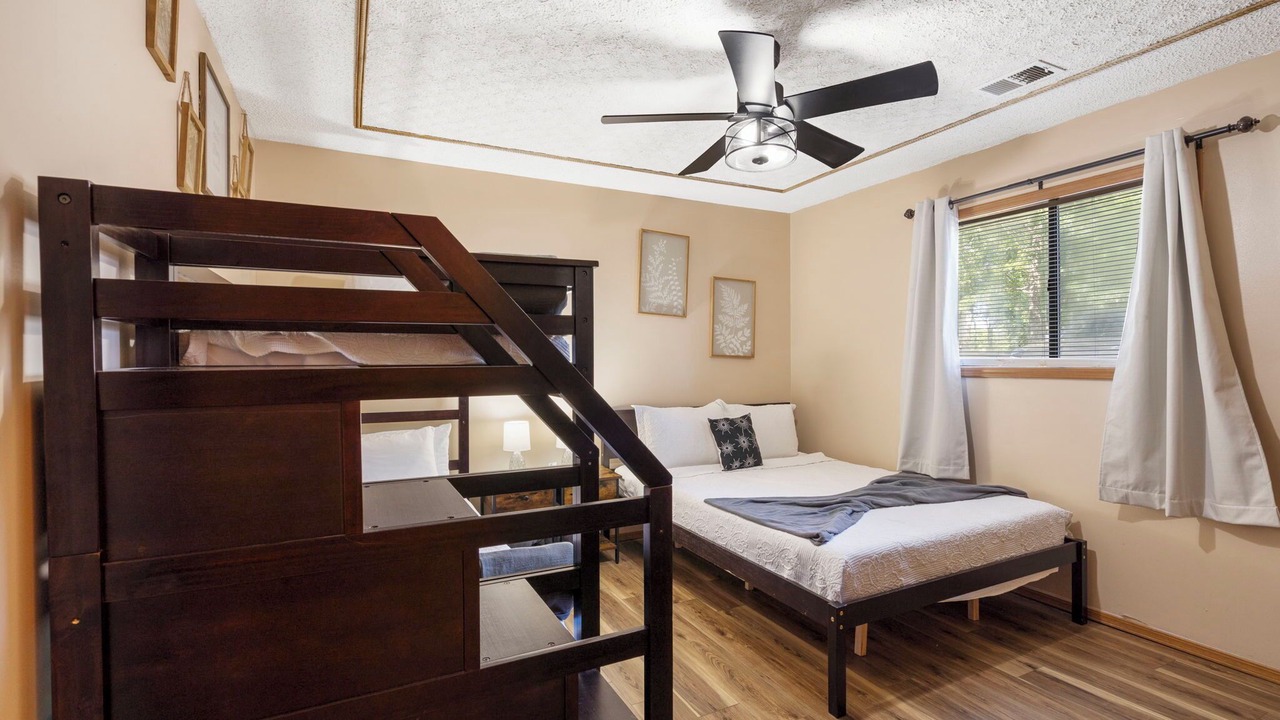 Photo of Others in Notch Estates