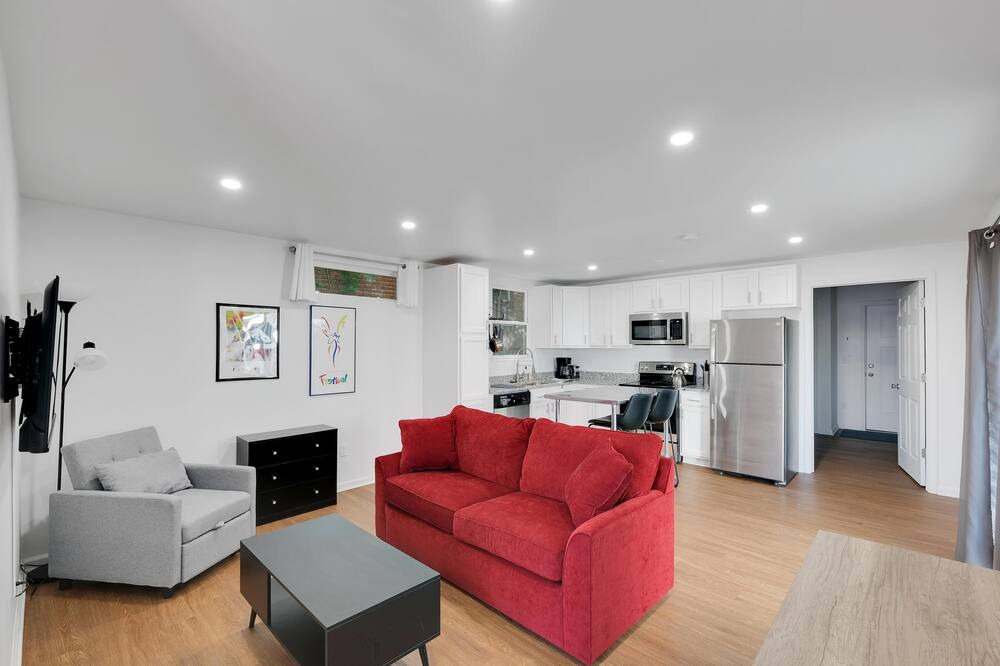 Photo of Livingroom in East Market District