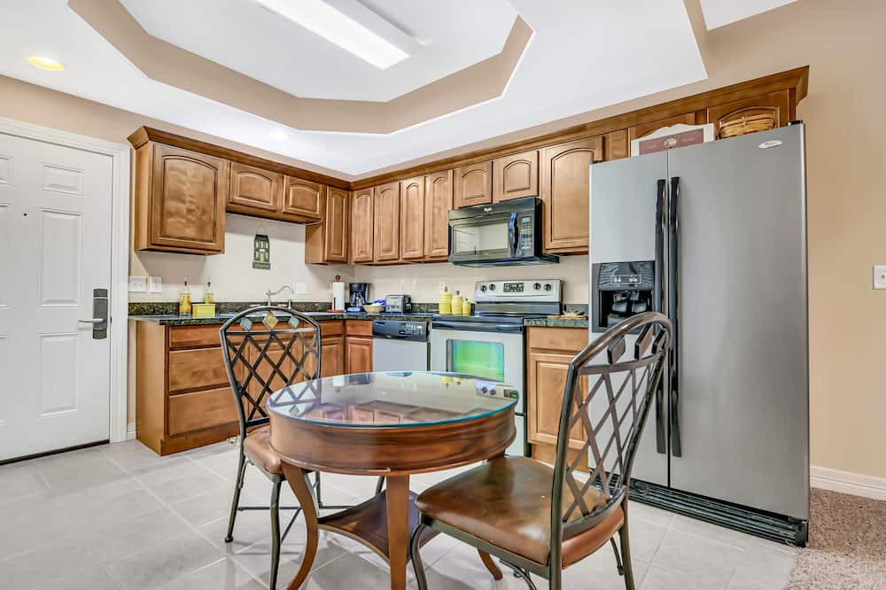 Photo of Kitchen in Blue Eye