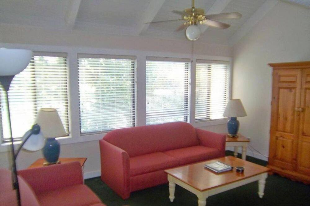 Photo of Livingroom in New Bern