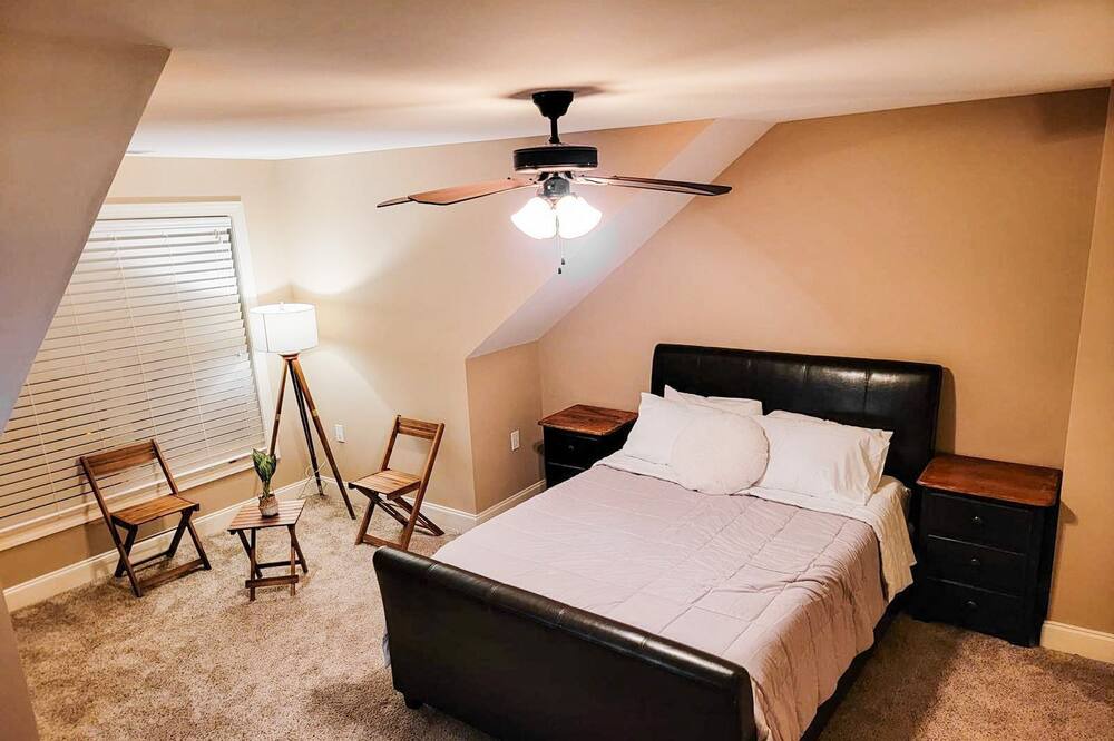 Photo of Bedroom in Cleveland
