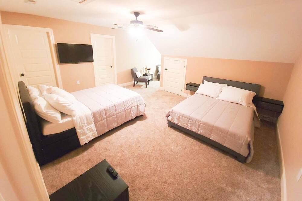 Photo of Bedroom in Cleveland