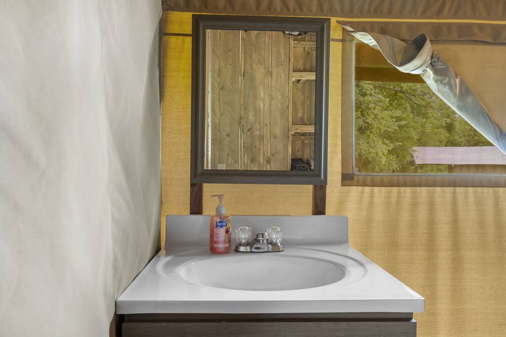Photo of Bathroom in Peace Valley