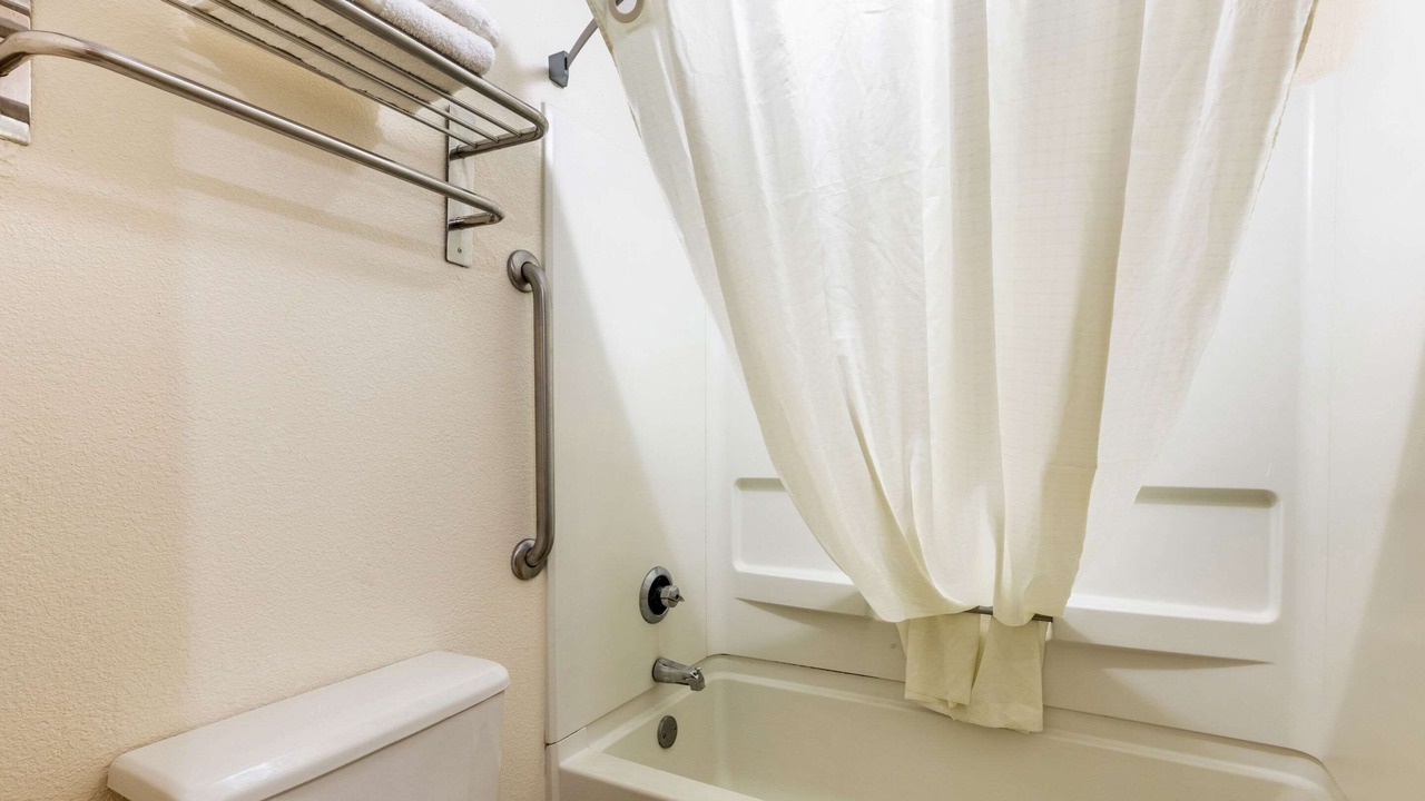 Photo of Bathroom in Ellendale
