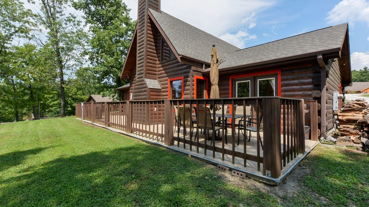 Photo of Outdoor in Branson Cedars