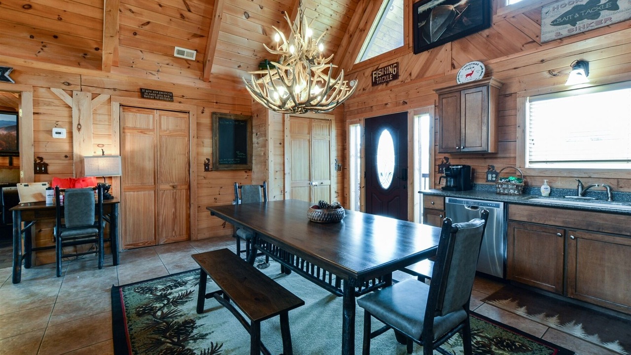 Photo of Kitchen in Branson Cedars