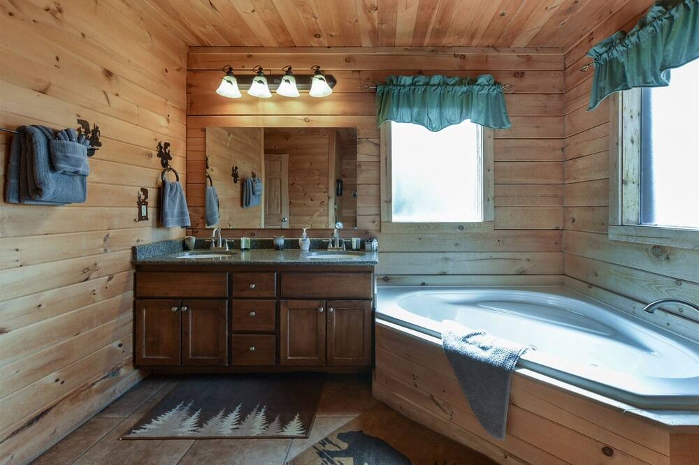 Photo of Others in Branson Cedars