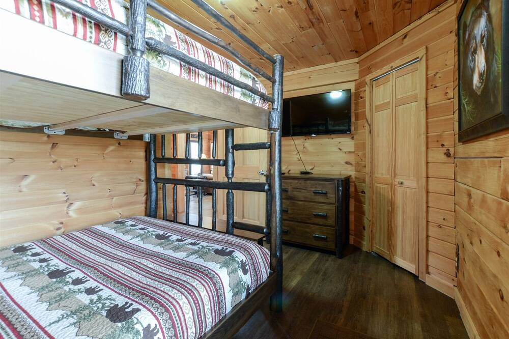 Photo of Others in Branson Cedars
