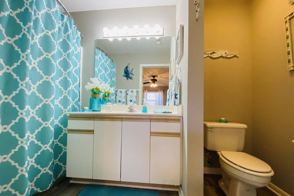 Photo of Bathroom in Branson