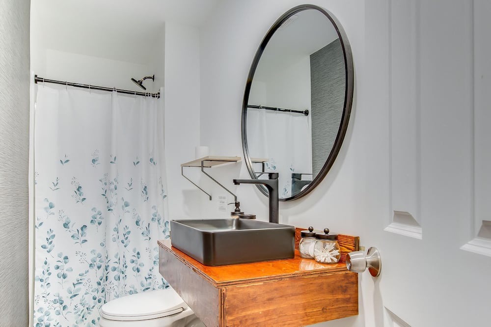 Photo of Bathroom in Beechmont