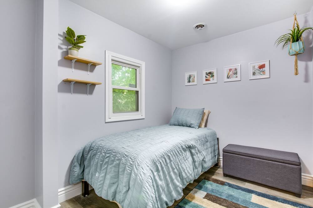 Photo of Bedroom in Beechmont
