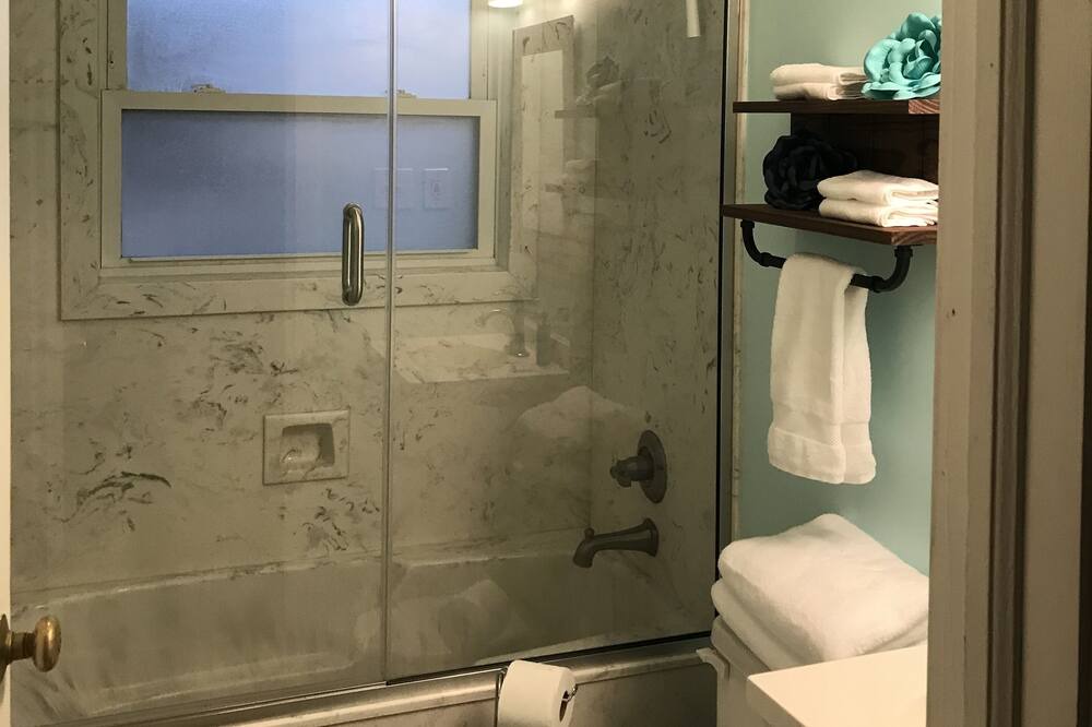 Photo of Bathroom in Bon Air