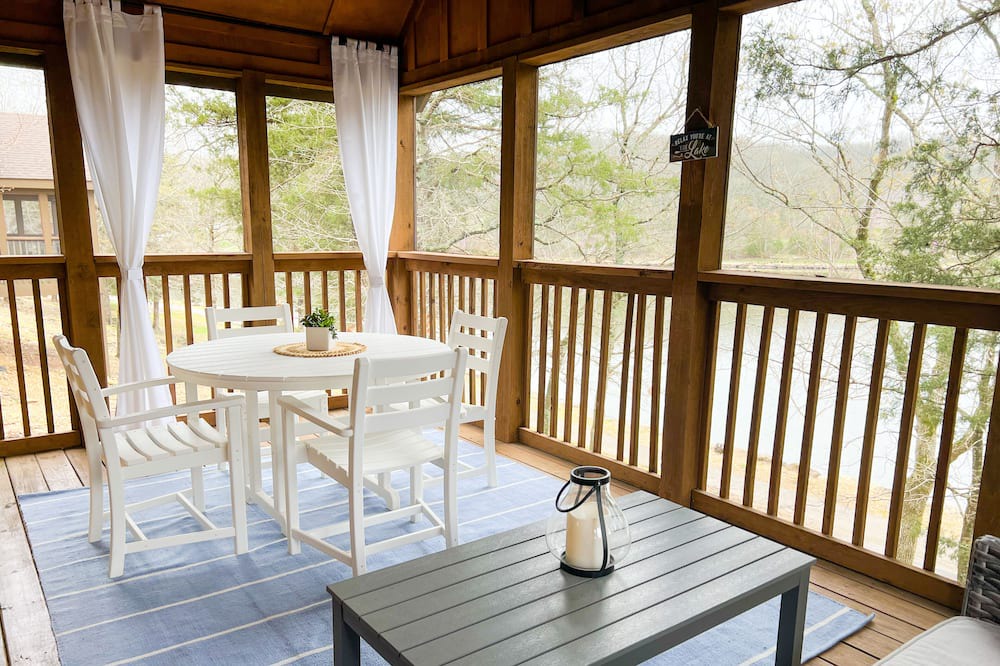 Photo of Patio Balcony in Reeds Spring