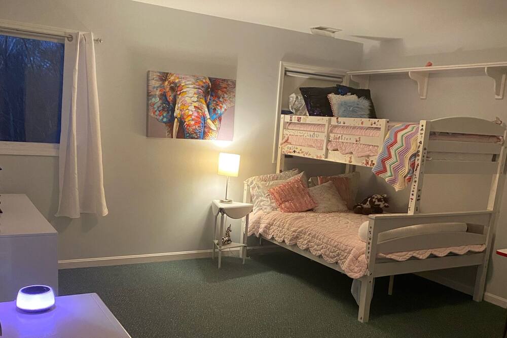 Photo of Bedroom in Prospect