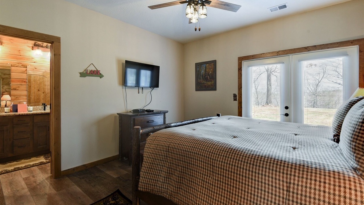 Photo of Others in Branson Cedars