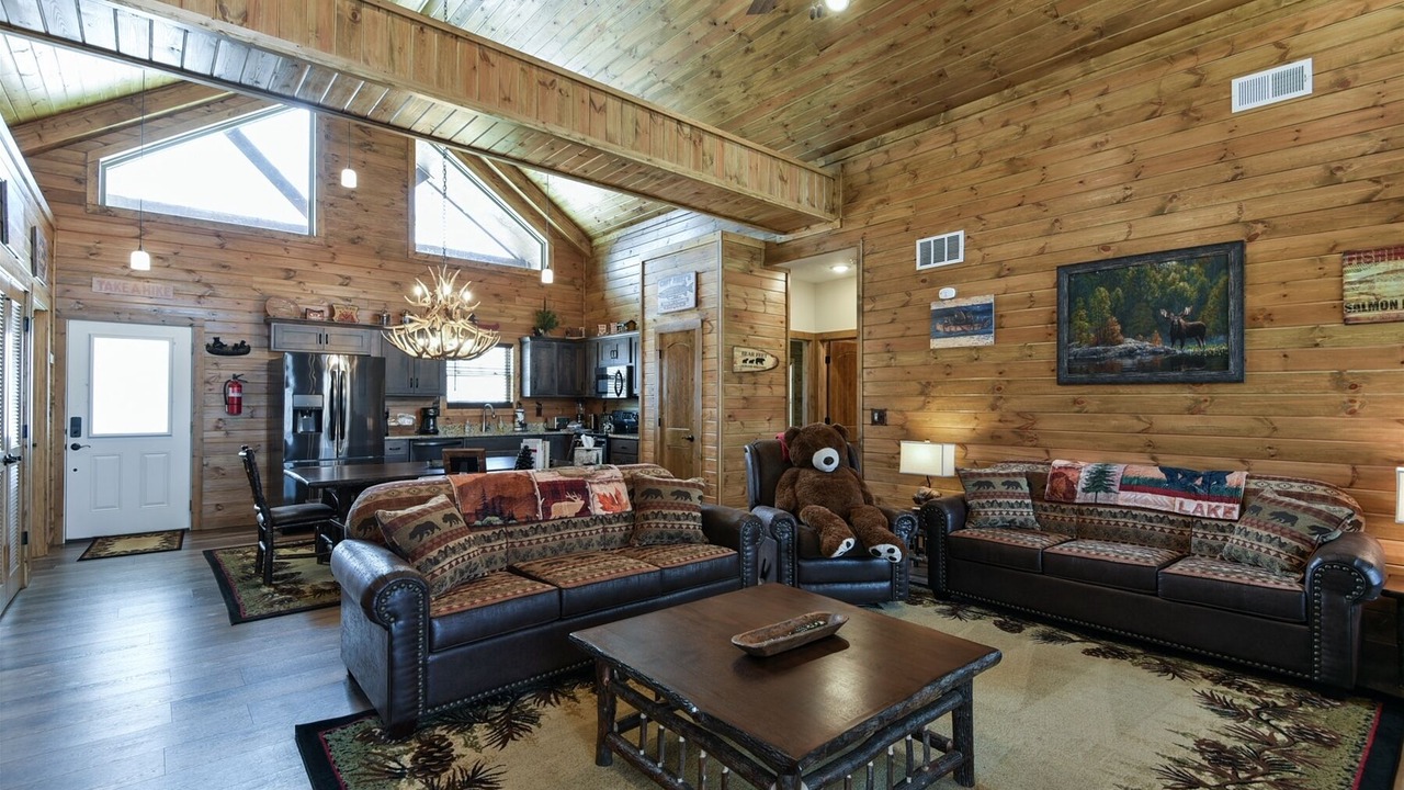 Photo of Livingroom in Branson Cedars