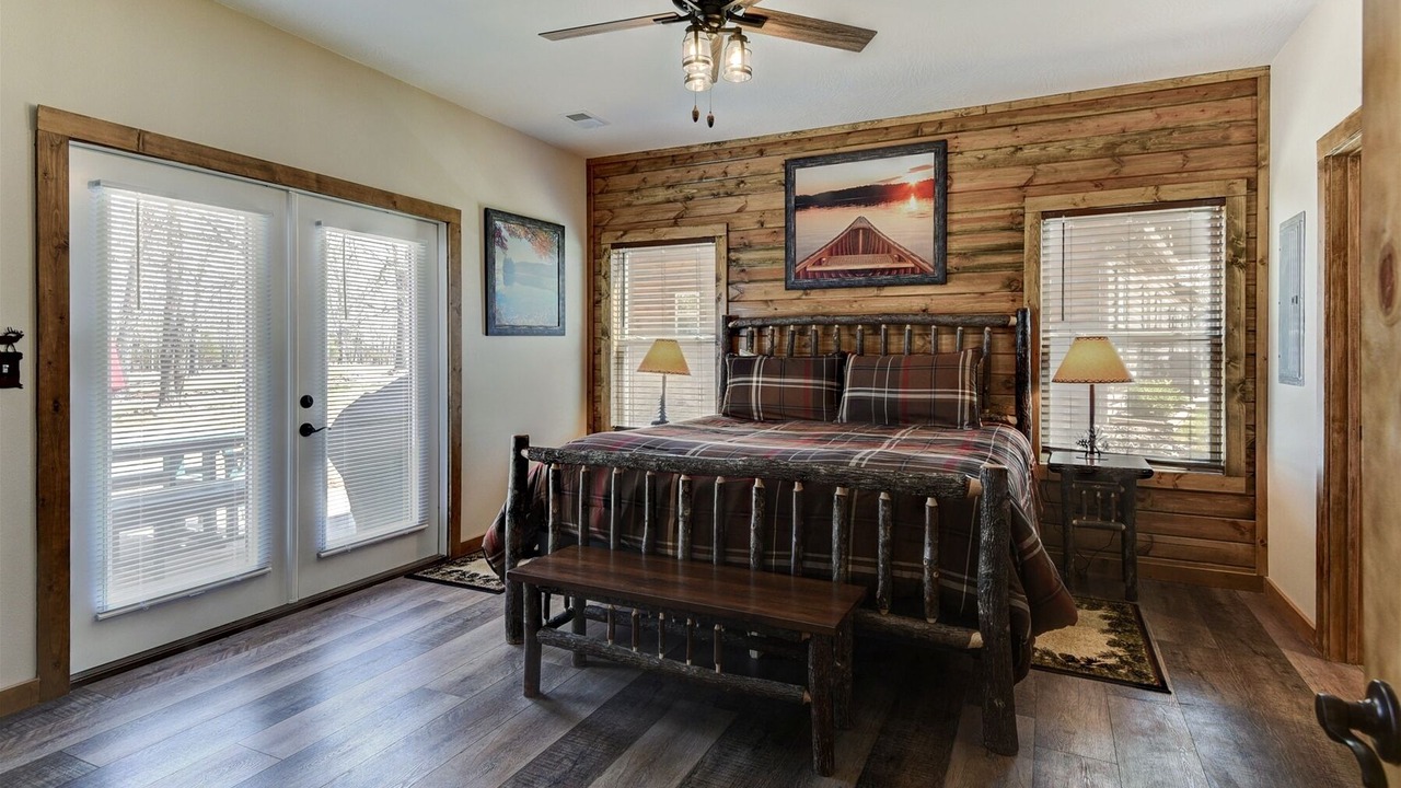 Photo of Others in Branson Cedars