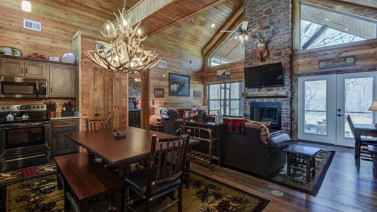 Photo of Kitchen in Branson Cedars