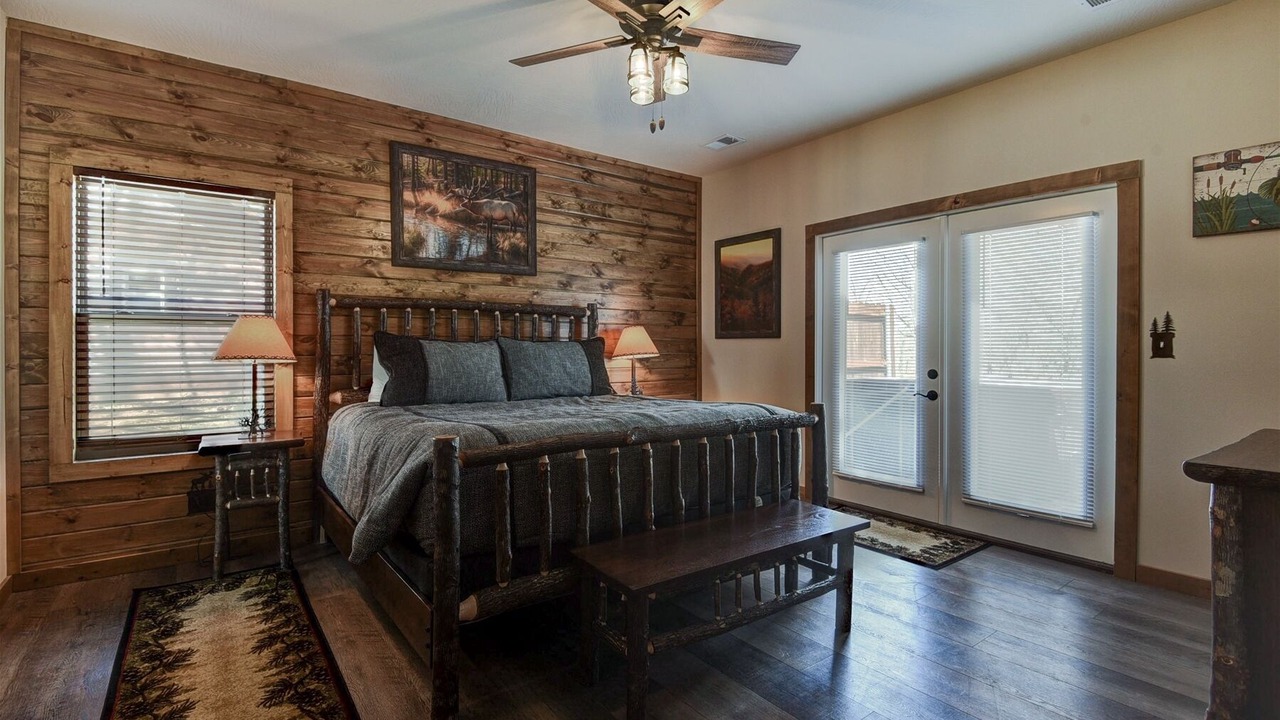 Photo of Others in Branson Cedars