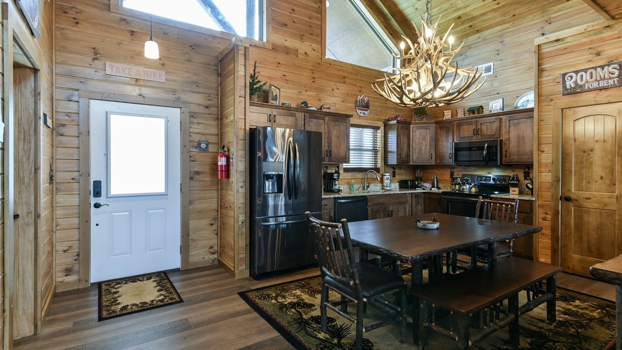 Photo of Kitchen in Branson Cedars
