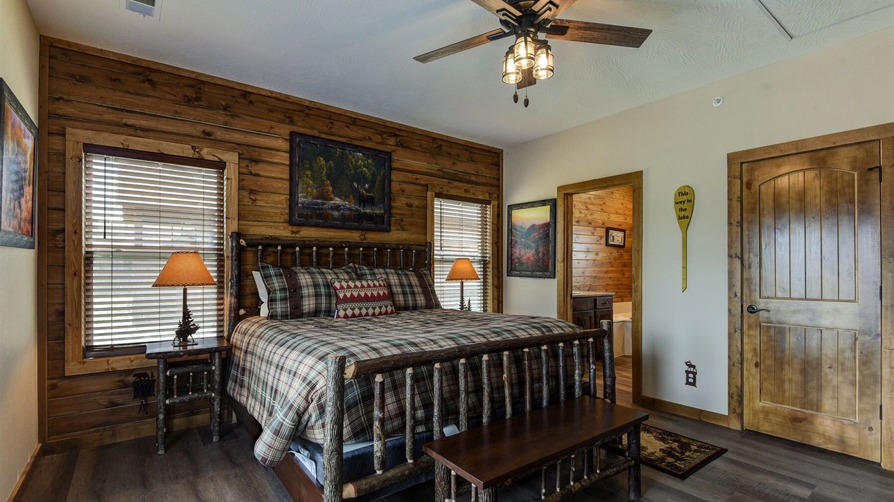 Photo of Others in Branson Cedars