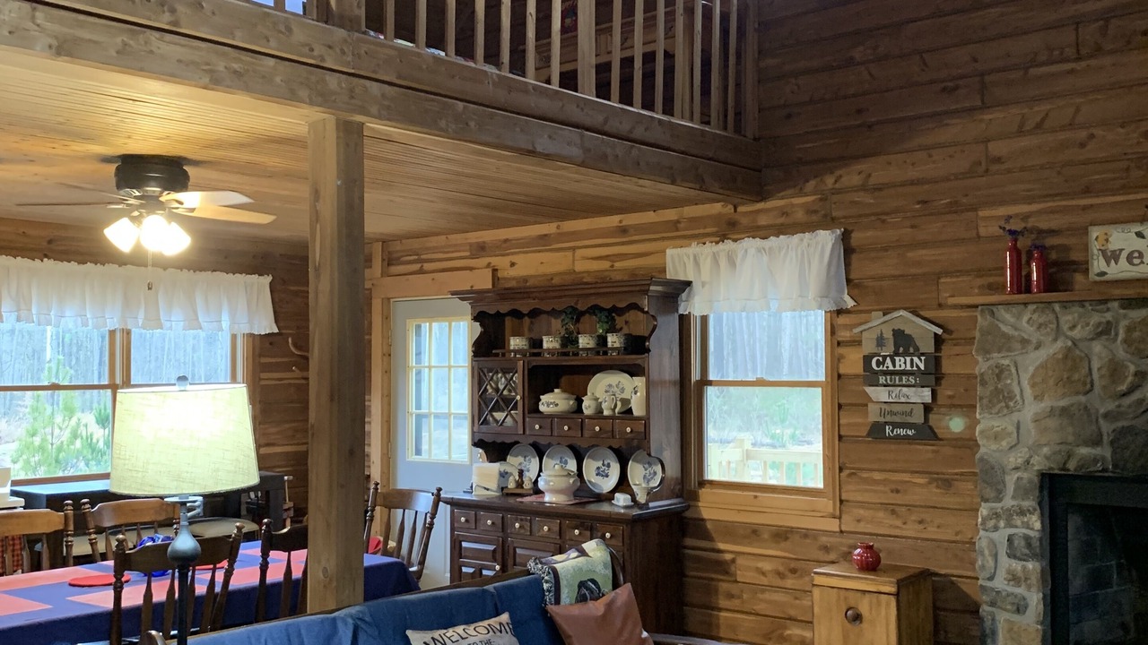 Photo of Livingroom in English